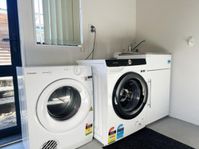 Comfort 3 bedrooms house near Redwood